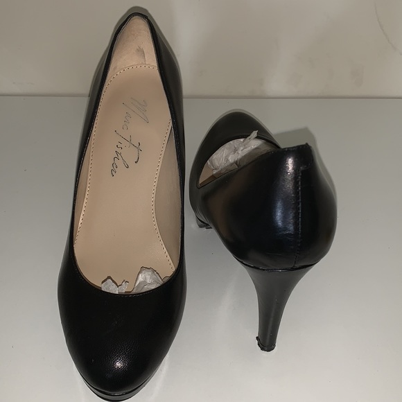 Heels - Picture 2 of 2